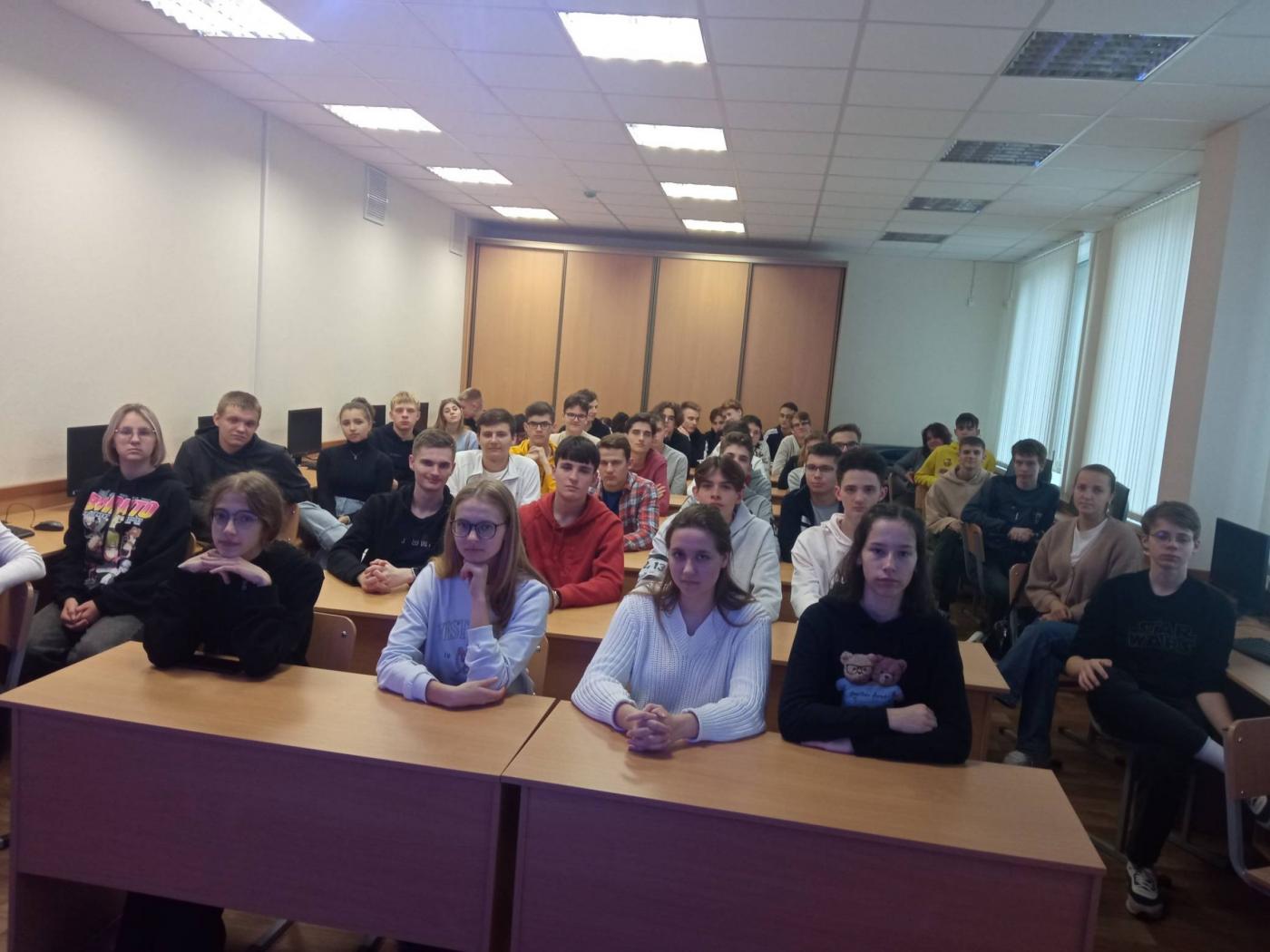 Экскурсия старшеклассников лицея № 1 г. Бреста на ПСФ